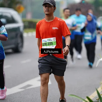 Runner Photo 7340771