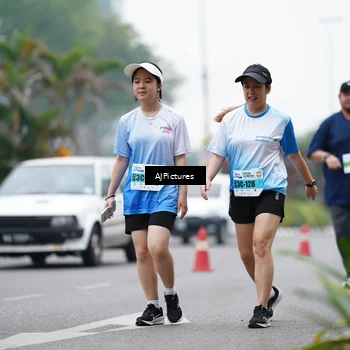 Runner Photo 7340791