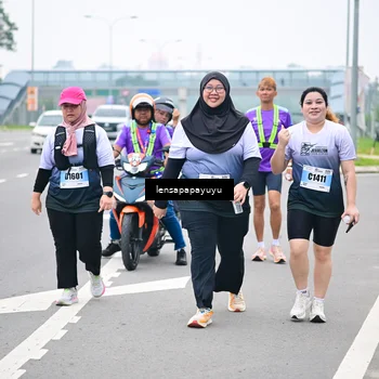 Runner Photo 7340795