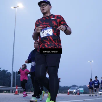 Runner Photo 7340803