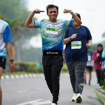 Runner Photo 7340806