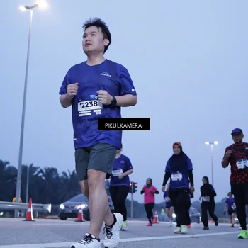 Runner Photo 7340809