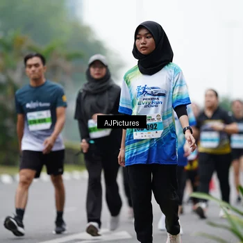 Runner Photo 7340832