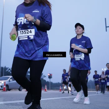 Runner Photo 7340842