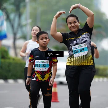 Runner Photo 7340851