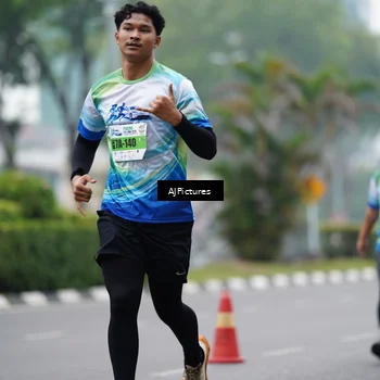 Runner Photo 7340863