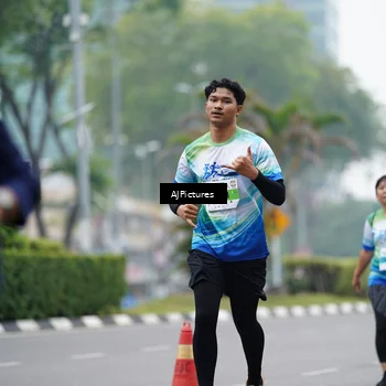 Runner Photo 7340864