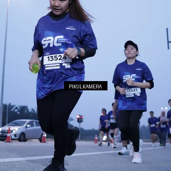 Runner Photo 7340880