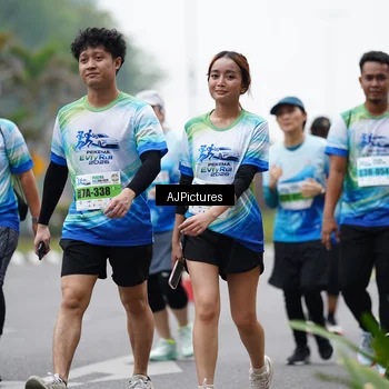 Runner Photo 7340882