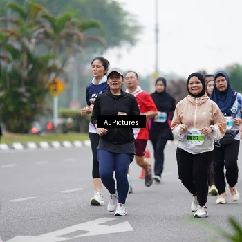Runner Photo 7340895