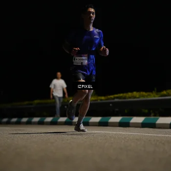 Runner Photo 7340917