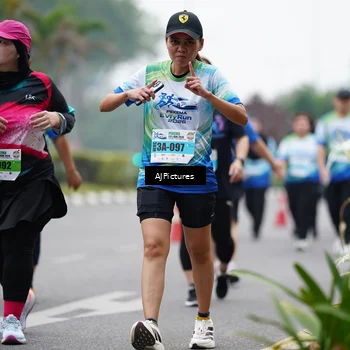 Runner Photo 7340949