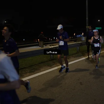 Runner Photo 7340951