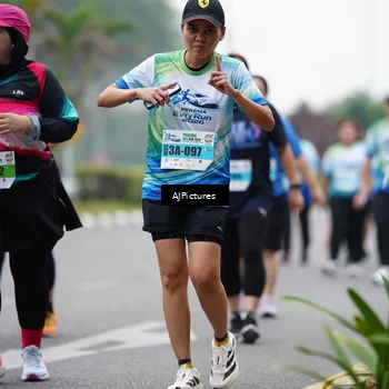 Runner Photo 7340952