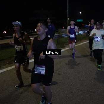 Runner Photo 7340953