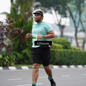 Runner Photo 7340969
