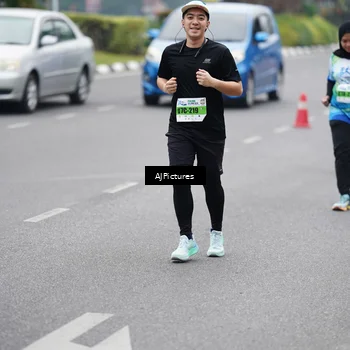 Runner Photo 7340981