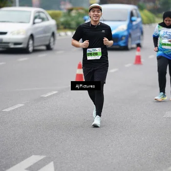 Runner Photo 7340987