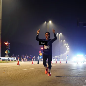 Runner Photo 7340993