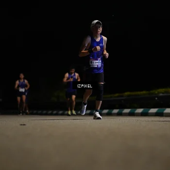 Runner Photo 7340994