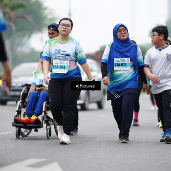 Runner Photo 7341004