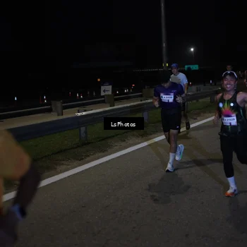 Runner Photo 7341011