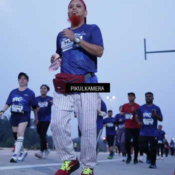 Runner Photo 7341039