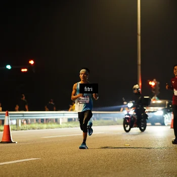 Runner Photo 7341040