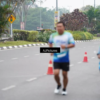 Runner Photo 7341049