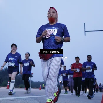 Runner Photo 7341058