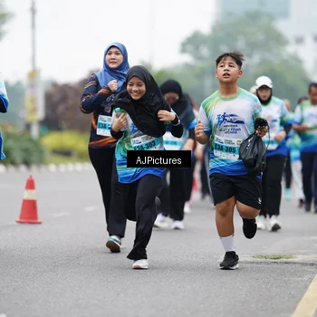 Runner Photo 7341083