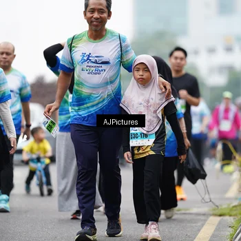 Runner Photo 7341086