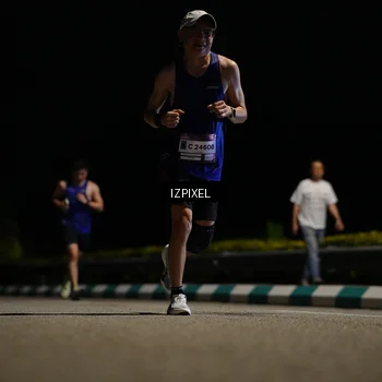Runner Photo 7341089