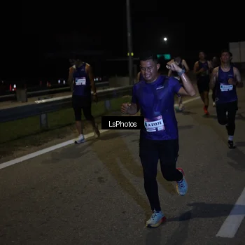 Runner Photo 7341100
