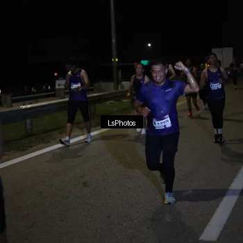 Runner Photo 7341105