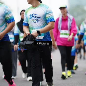 Runner Photo 7341112