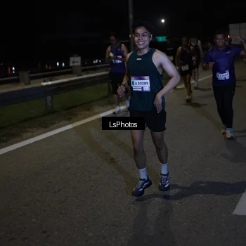 Runner Photo 7341116