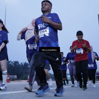 Runner Photo 7341117