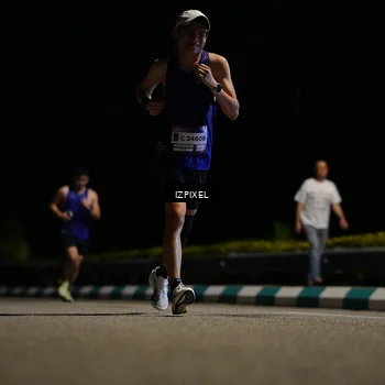 Runner Photo 7341123
