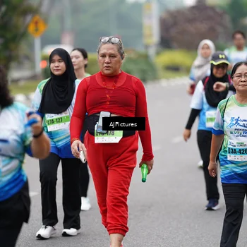 Runner Photo 7341133