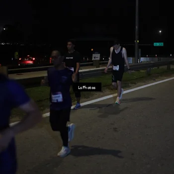 Runner Photo 7341147