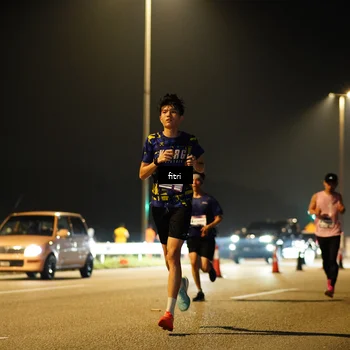 Runner Photo 7341172