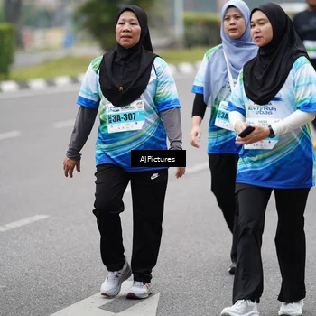 Runner Photo 7341176