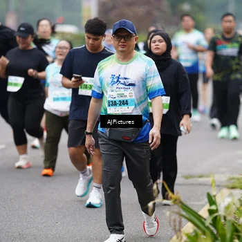 Runner Photo 7341182