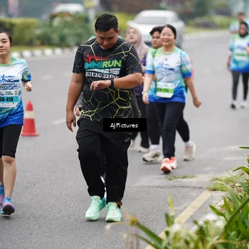 Runner Photo 7341196