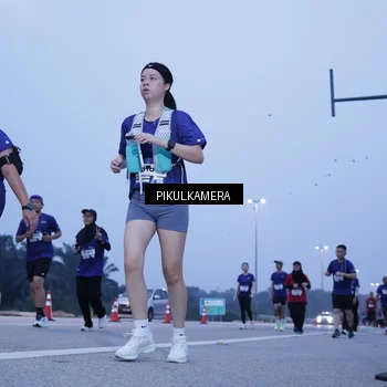 Runner Photo 7341314