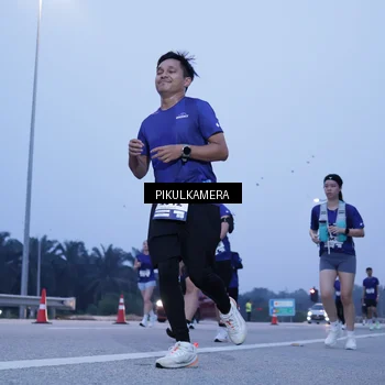 Runner Photo 7341315
