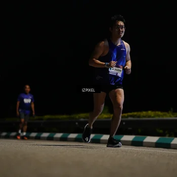 Runner Photo 7341335