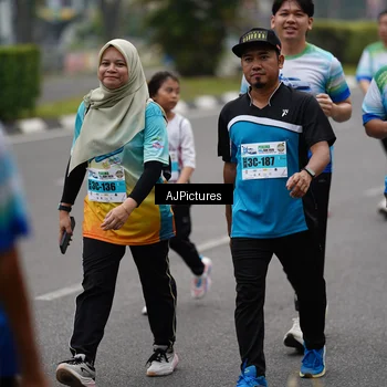 Runner Photo 7341346