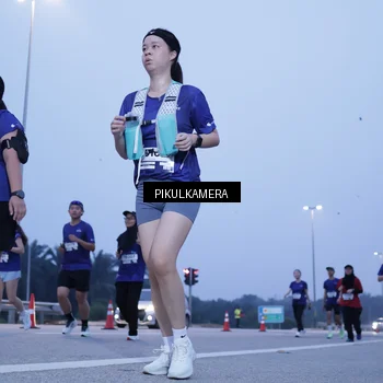 Runner Photo 7341348